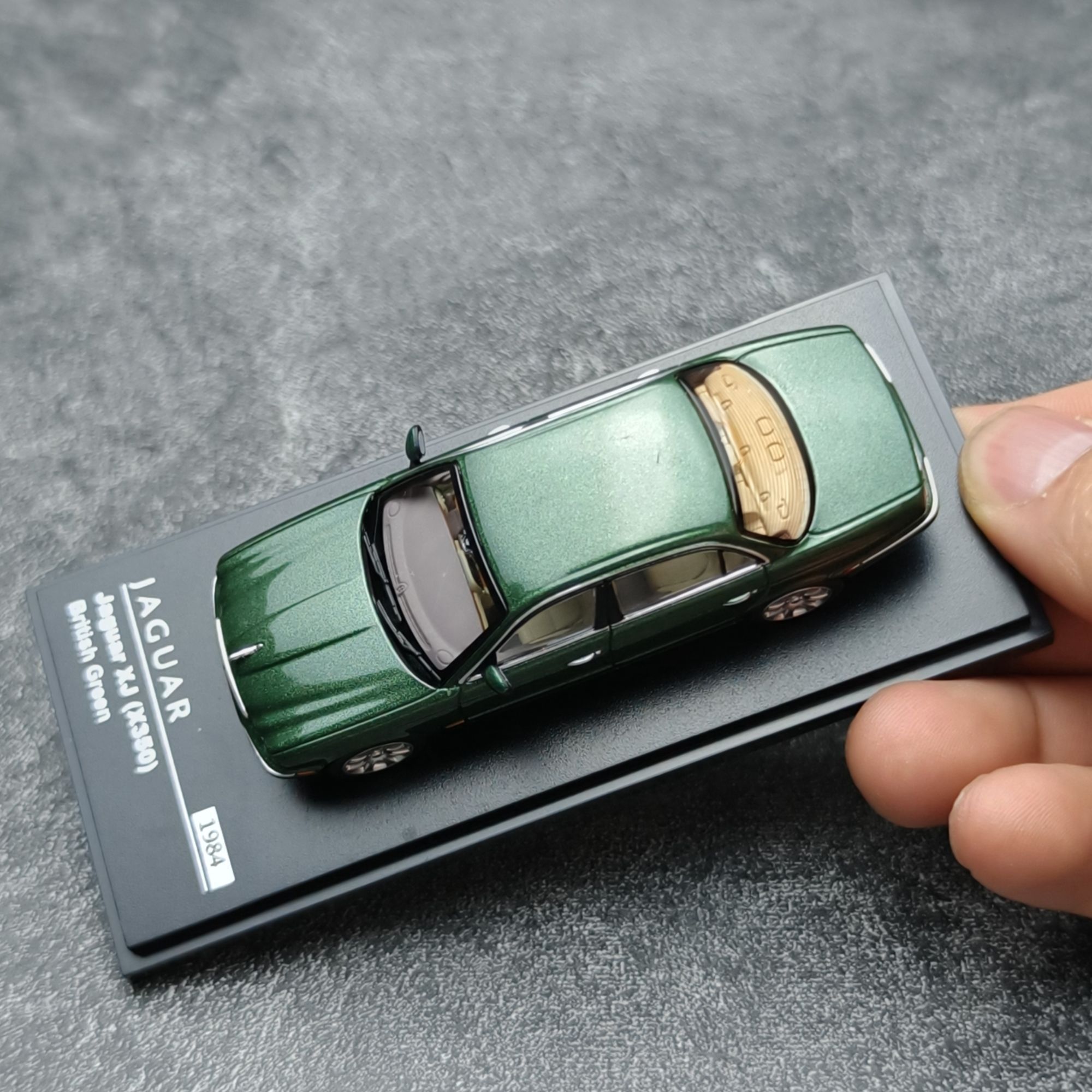 AR BOX Modèle de voiture en al - Die Cast Car 1 64 avis et prix